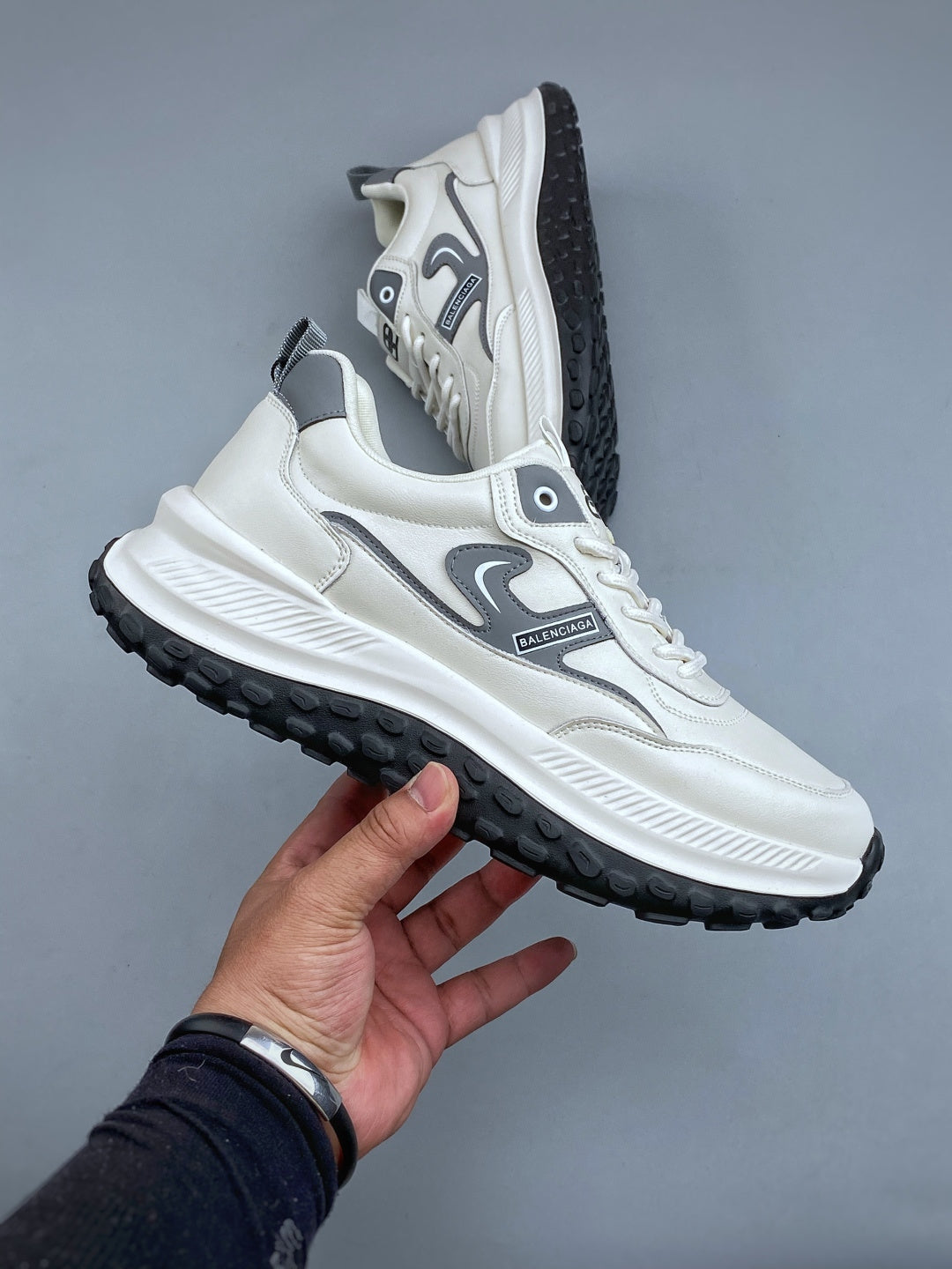 Jordan Sneakers #11 - Image 4