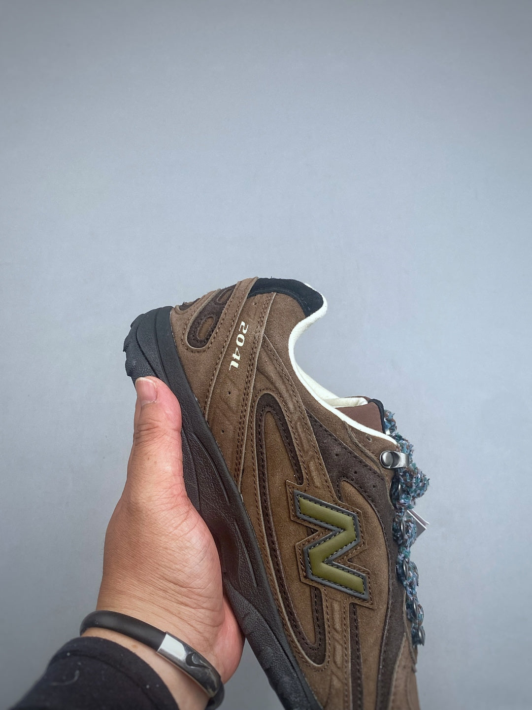 New Balance 240 E - Image 6
