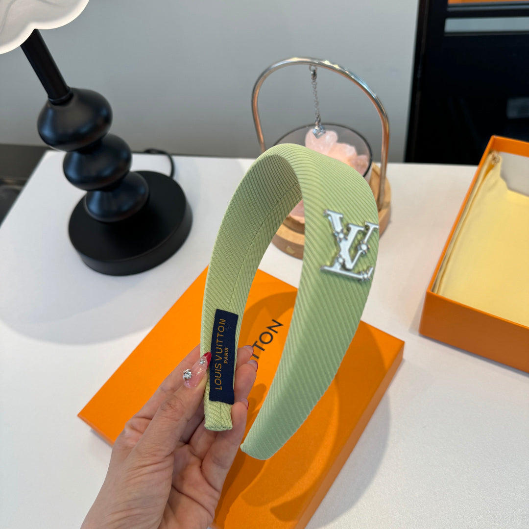 LOUIS VUITTON Headband