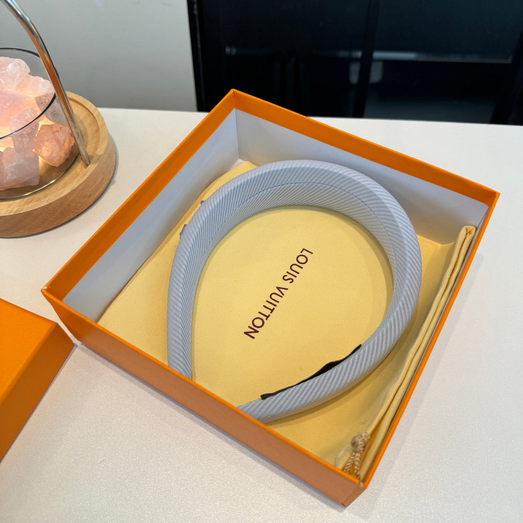 LOUIS VUITTON Headband