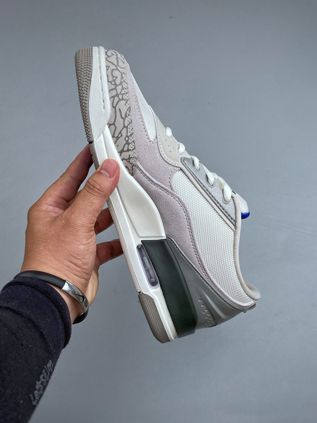 Nike Air Jordan 3 - Image 2