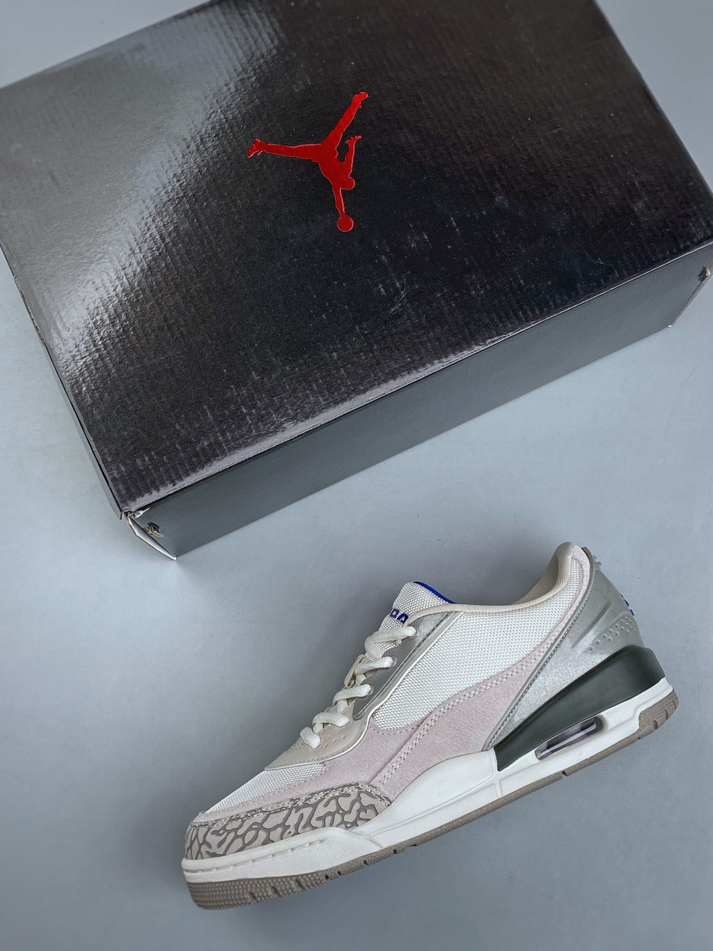 Nike Air Jordan 3 - Image 3