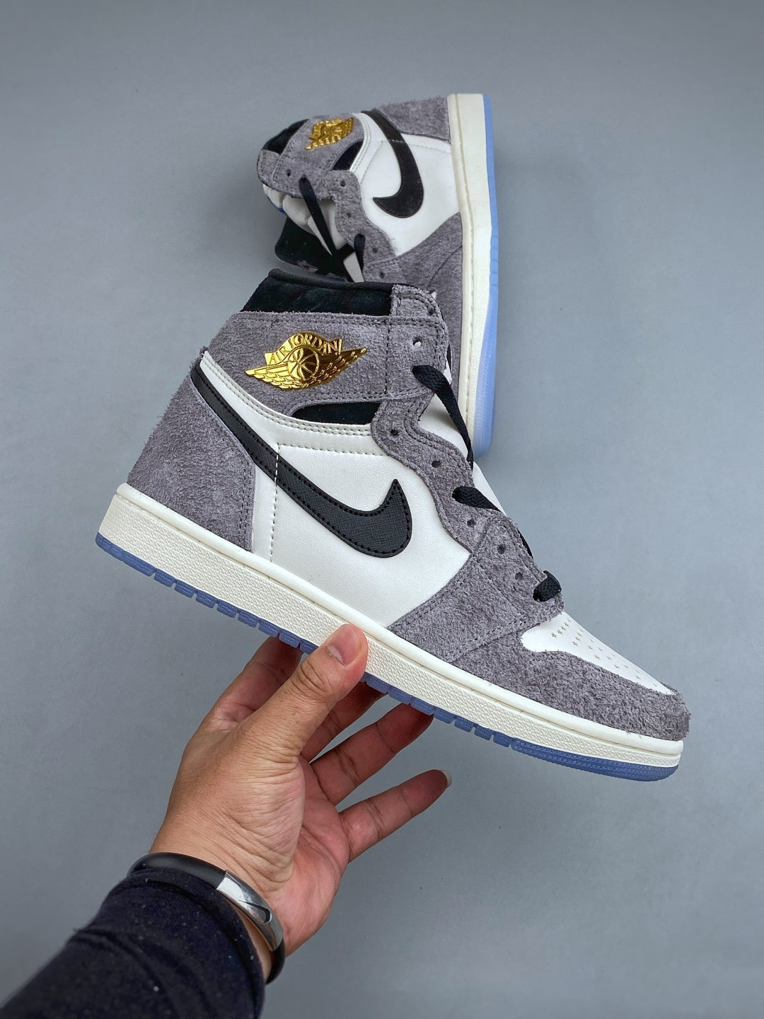 Nike Air Jordan 1 Retro High  OG - Image 4