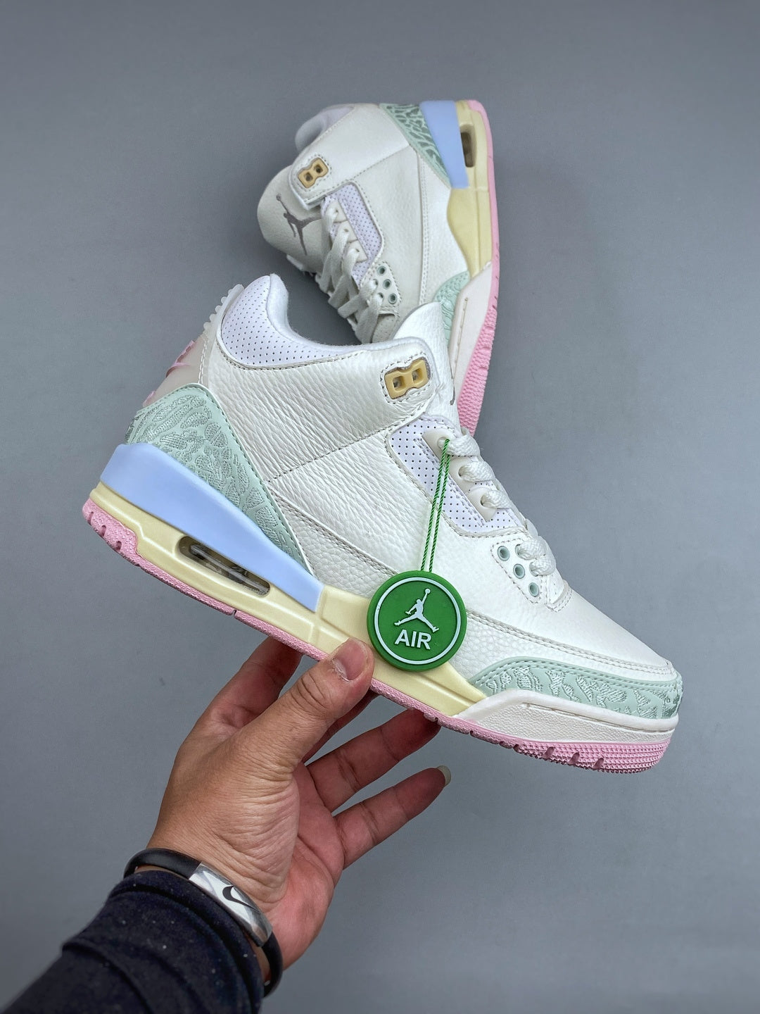 Nike Air Jordan 3 - Image 4