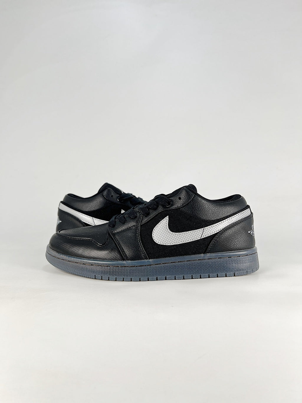 Nike Air Jordan 1 Low - Image 2