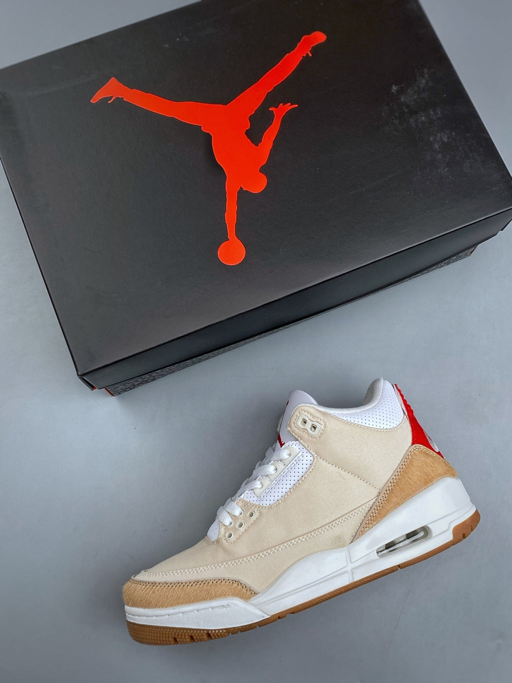 Nike AIR JORDAN 3 RTR LSC LNY - Image 3