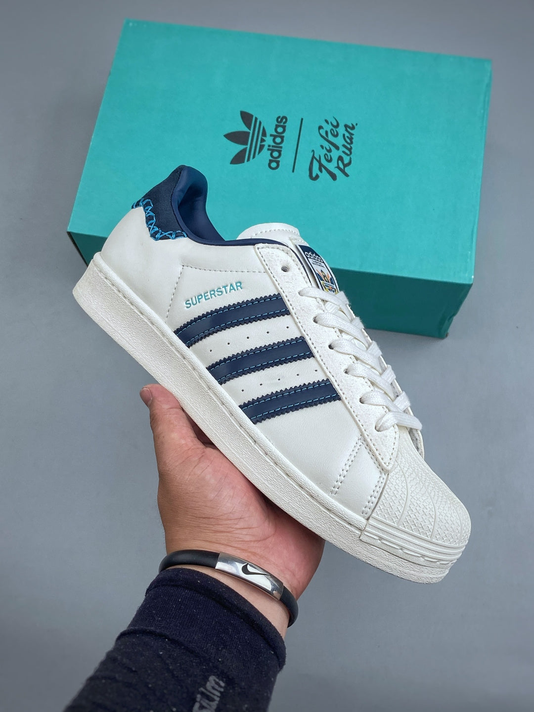 Adidas Originals Superstar - Image 1