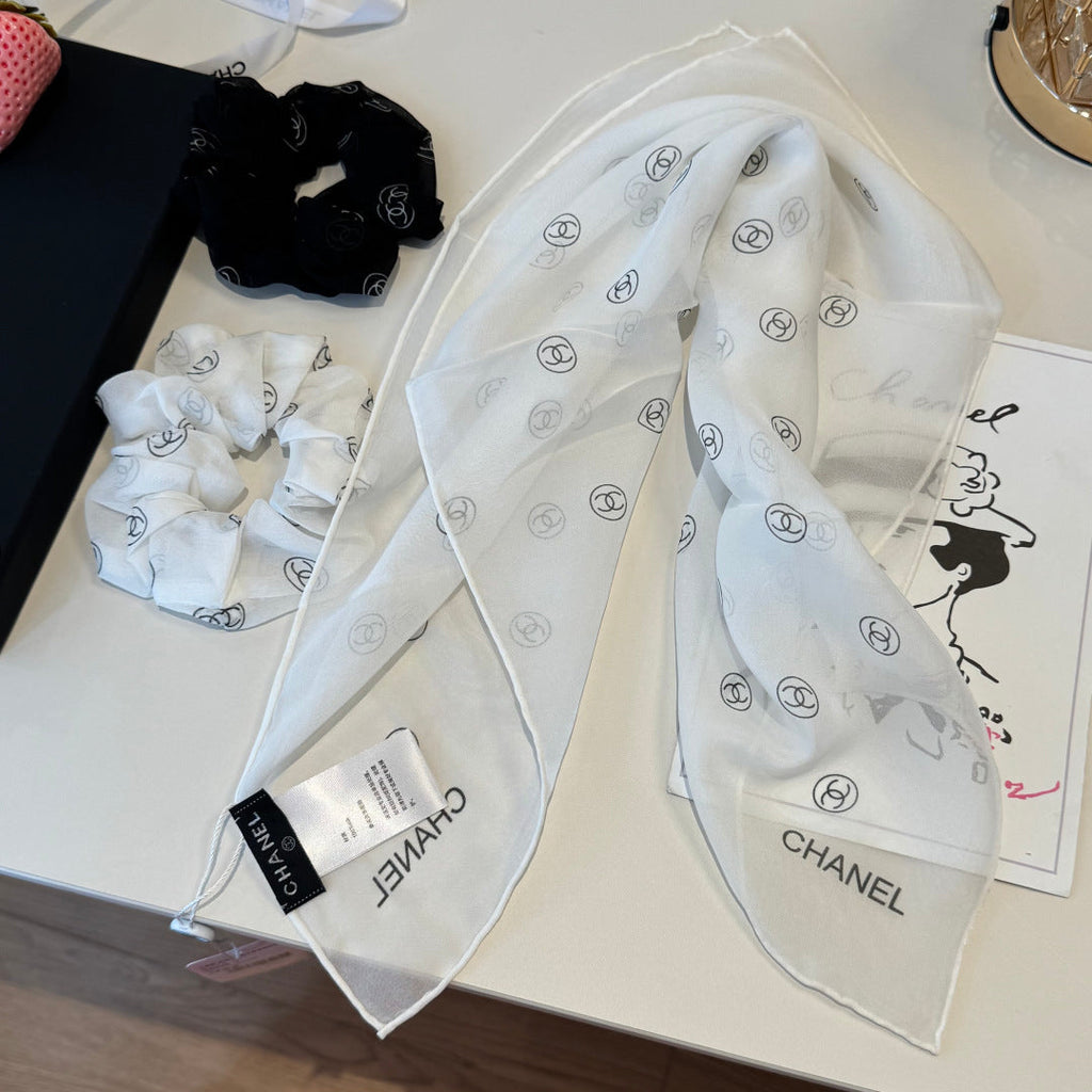 CHANEL Bow Necklace