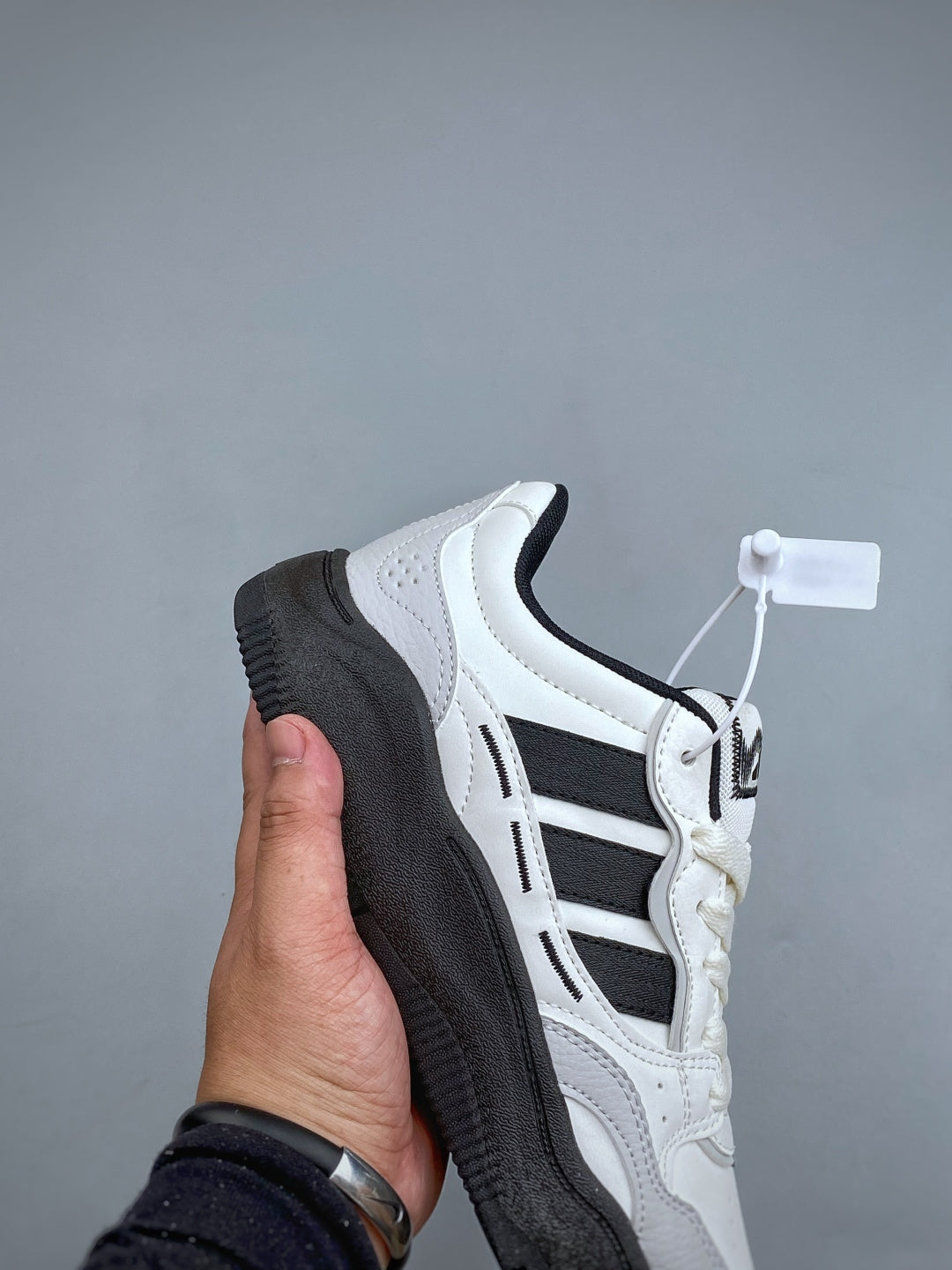 Adidas Originals Lite Shuffle - Image 6