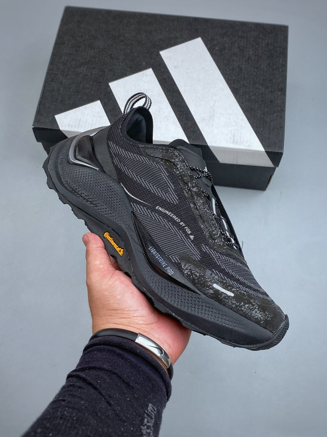Adidas HOLO PEAK - Image 1