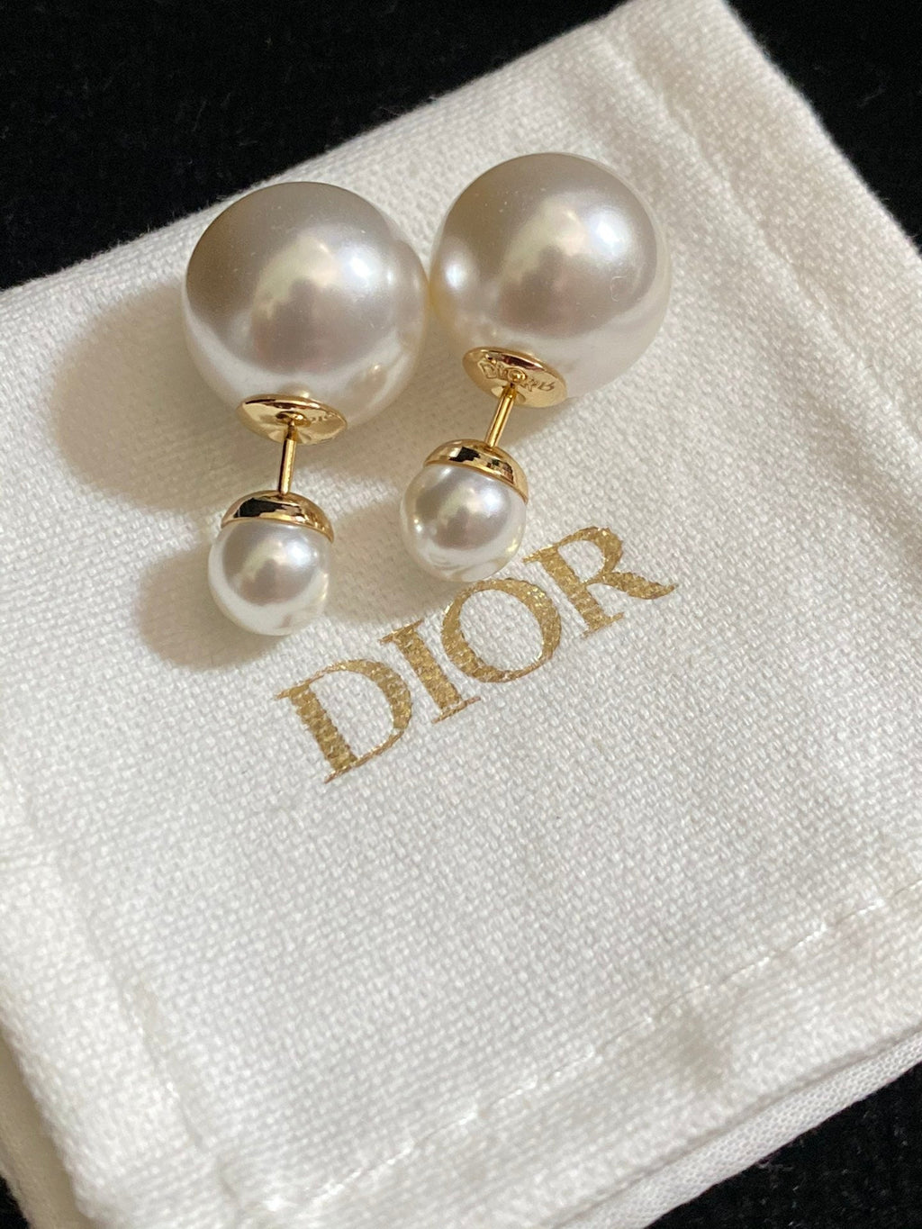 DIOR Pearl Earrings