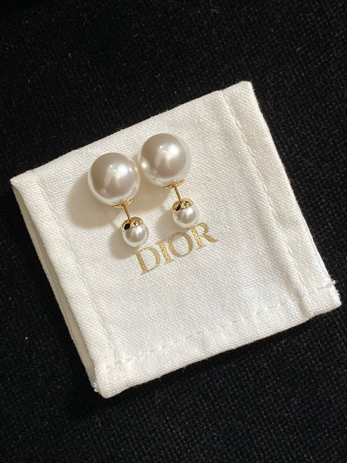 DIOR Pearl Earrings