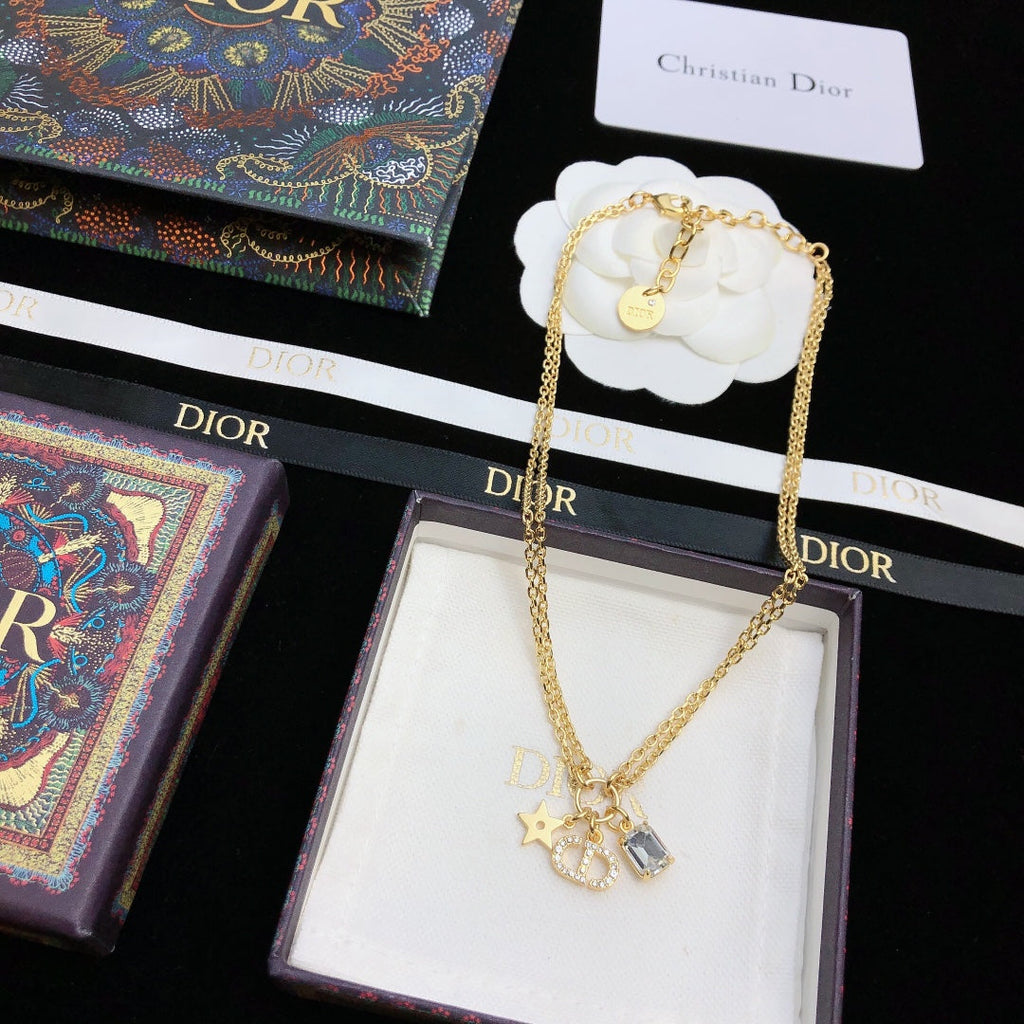 DIOR Pearl Necklace