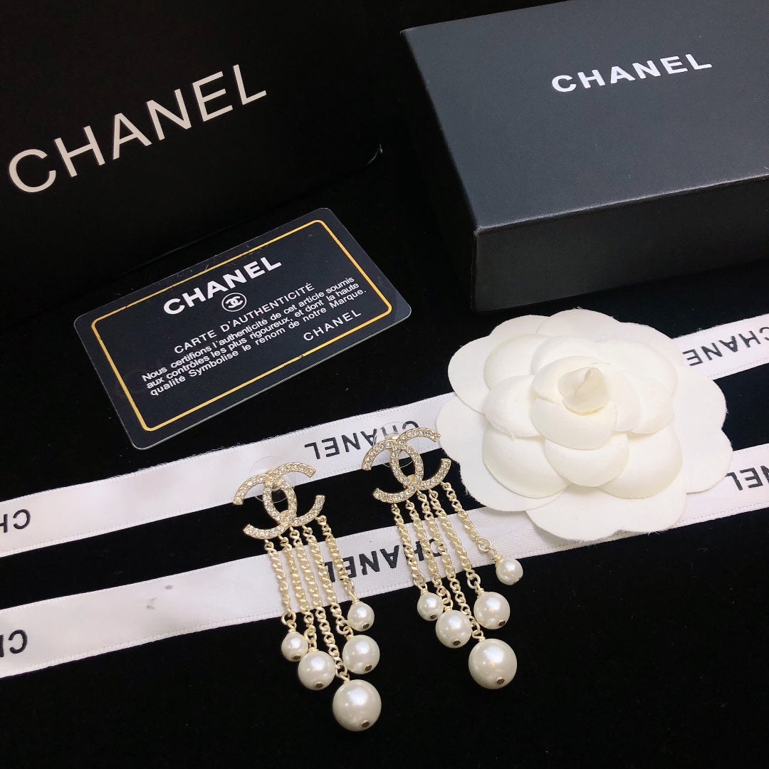 CHANEL Earrings