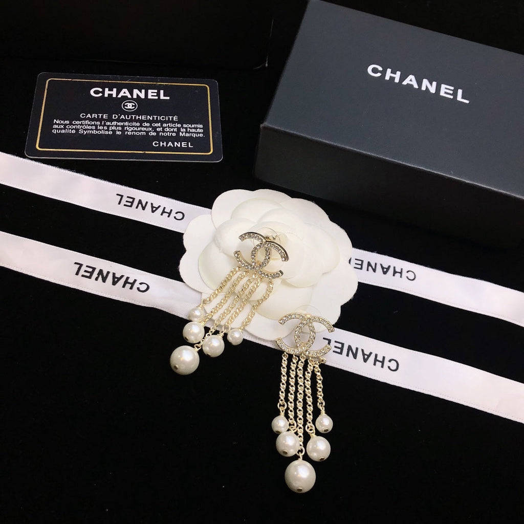 CHANEL Earrings