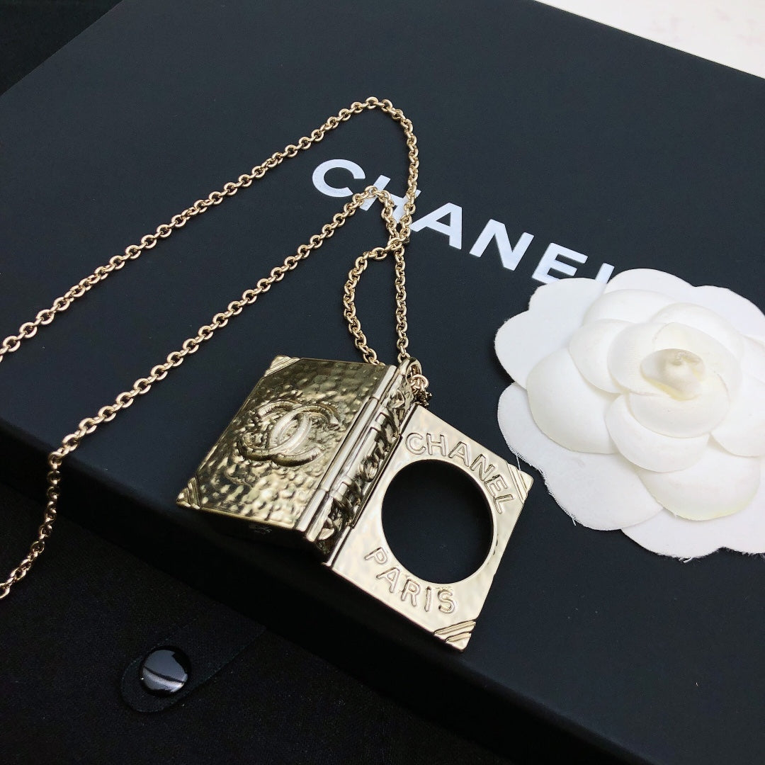 CHANEL Necklace