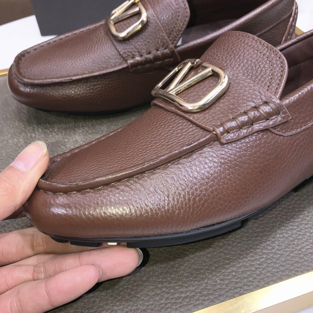 Valentino Leather Sneakers Style 432246