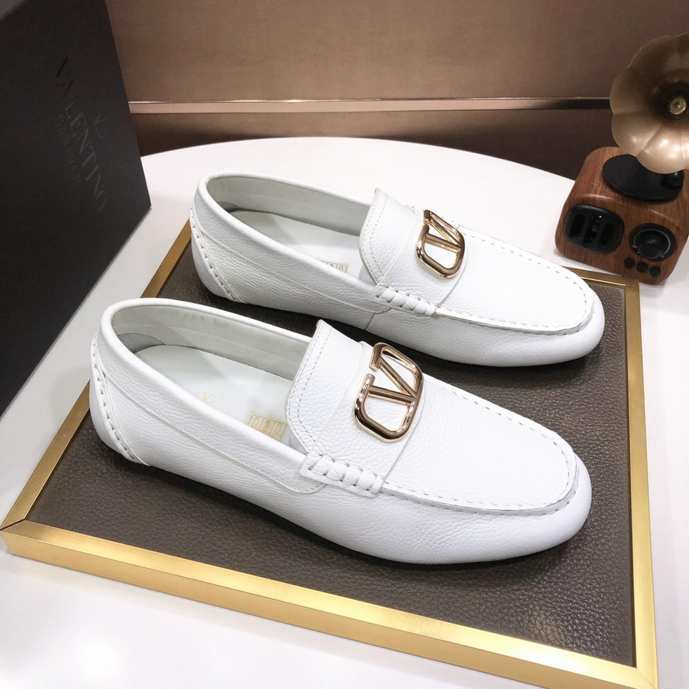 Valentino Leather Sneakers Style 432248