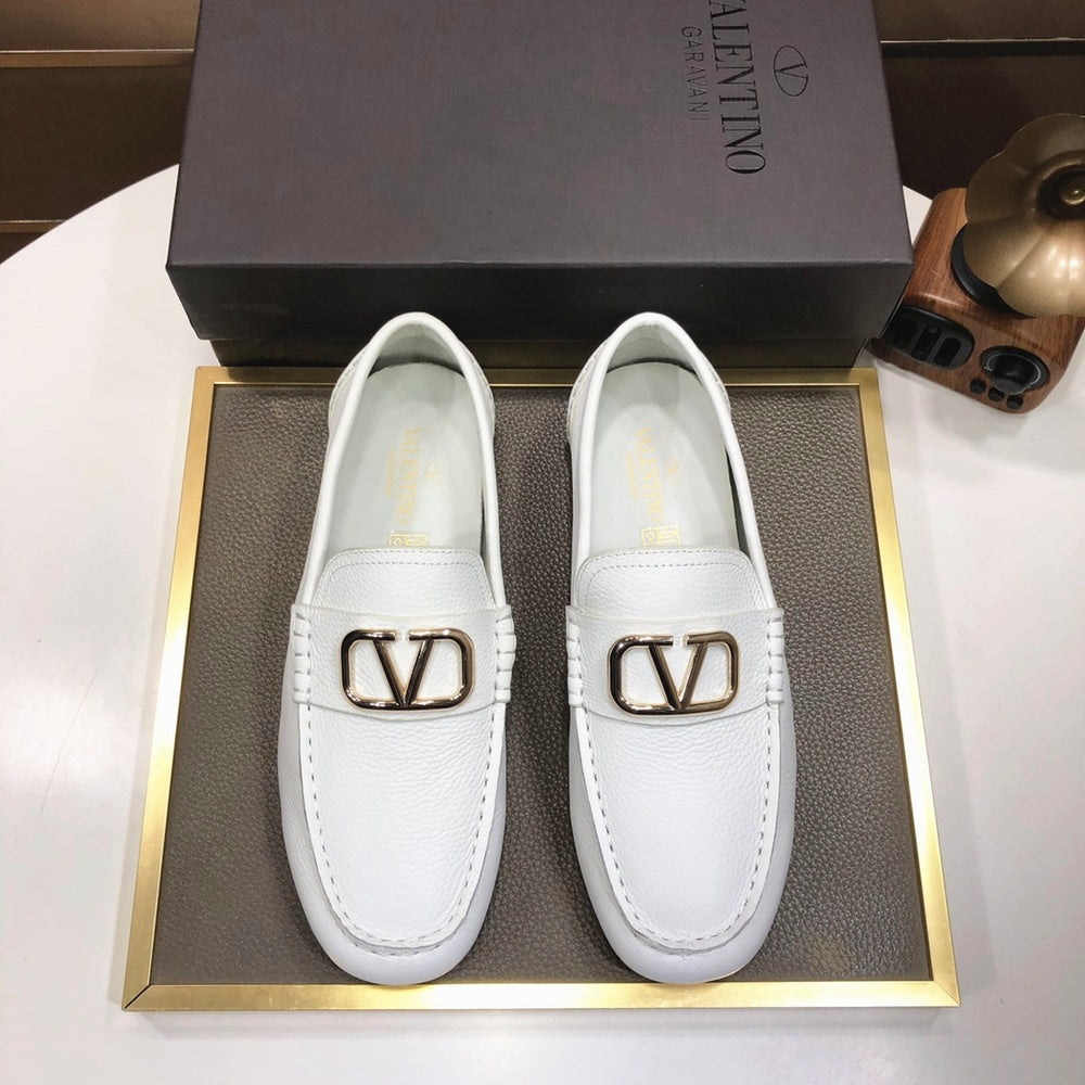 Valentino Leather Sneakers Style 432248