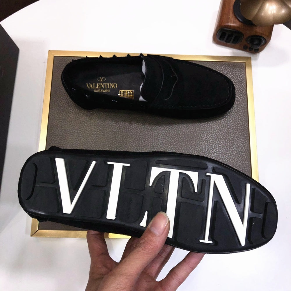 Valentino Leather Sneakers Style 432256
