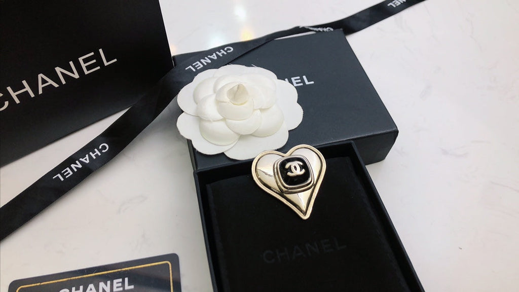 CHANEL Vintage Necklace