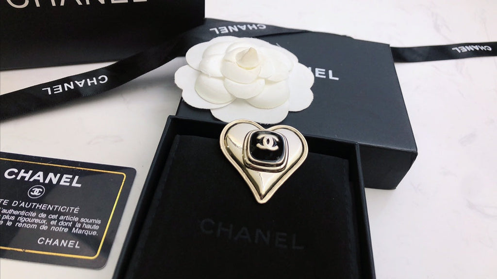 CHANEL Vintage Necklace