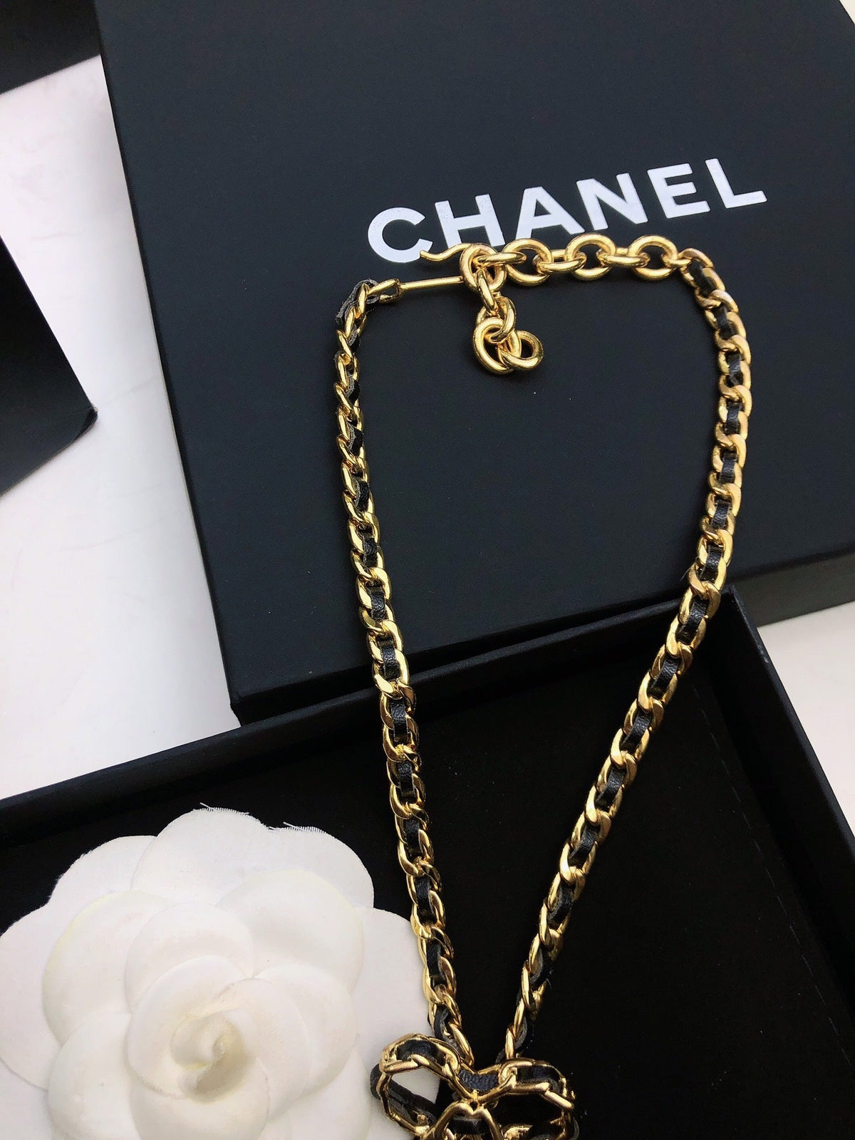 CHANEL Vintage Choker Necklace