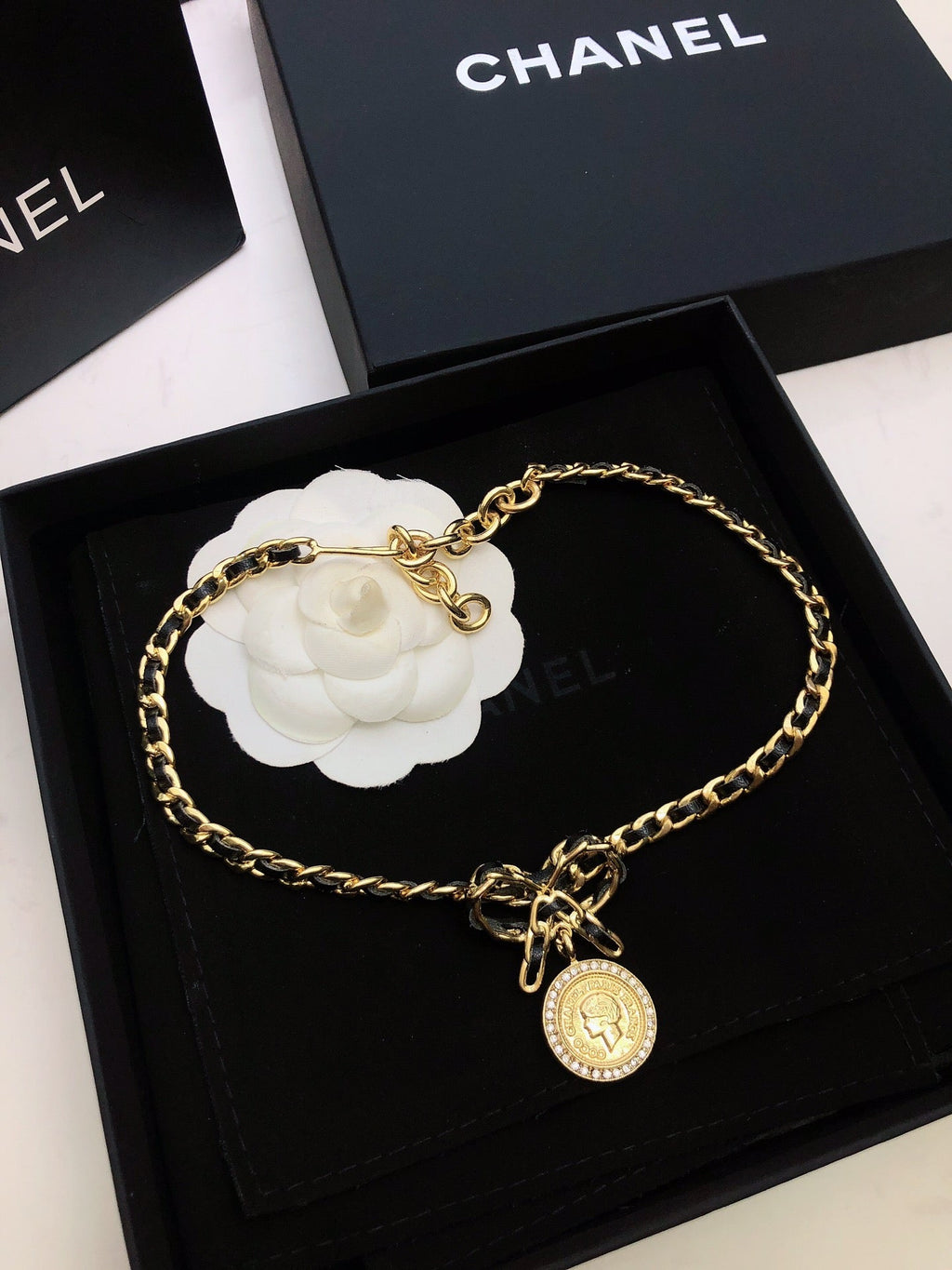 CHANEL Vintage Choker Necklace