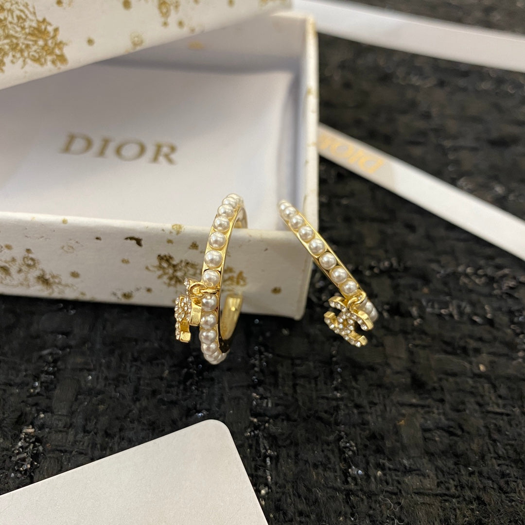 CHANEL Earrings