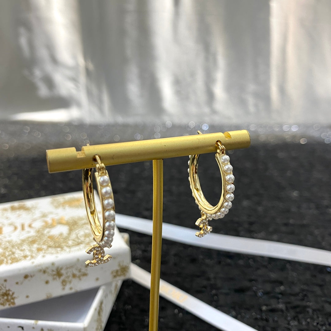 CHANEL Earrings