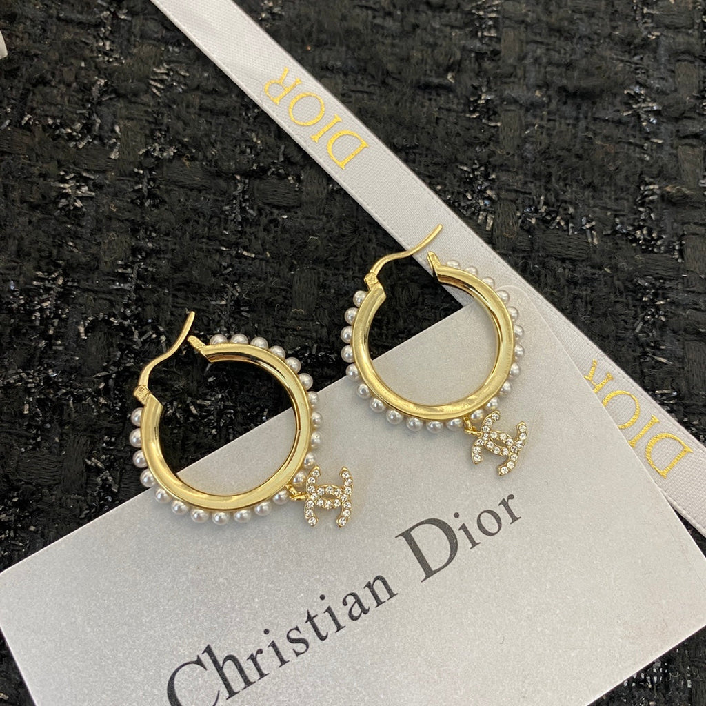 CHANEL Earrings