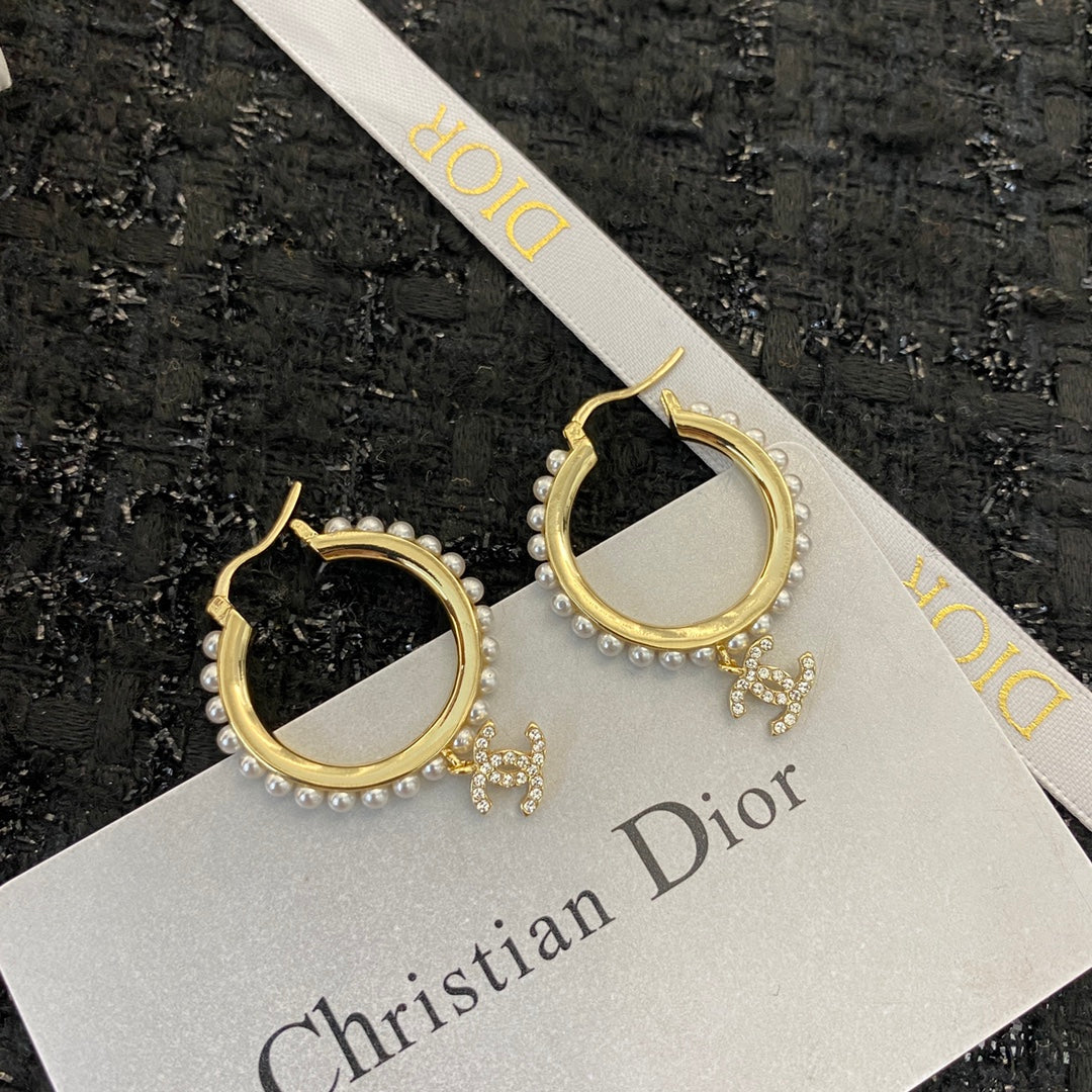 CHANEL Earrings