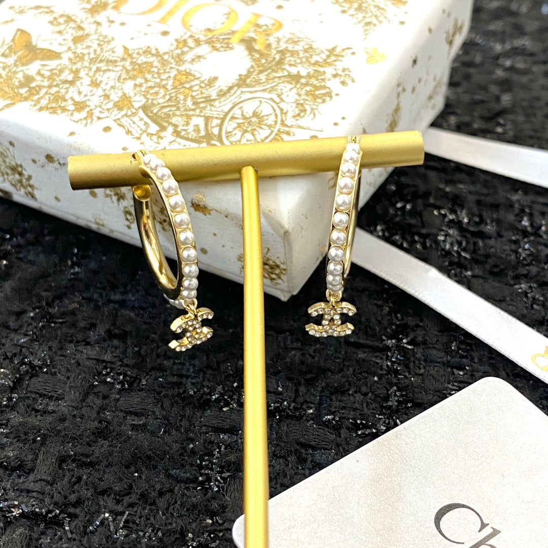 CHANEL Earrings