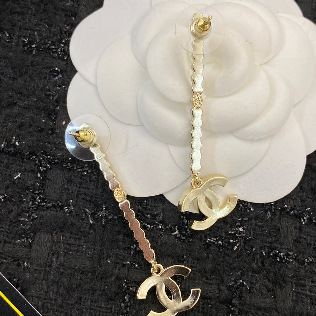 CHANEL Crystal Double-C Pendant Necklace