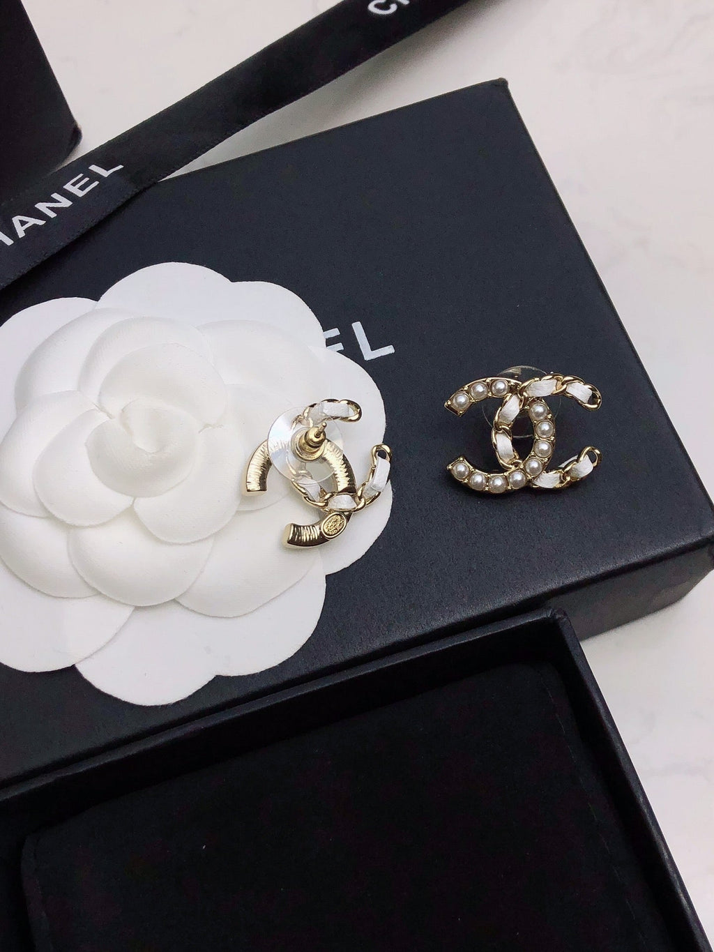 CHANEL Earrings