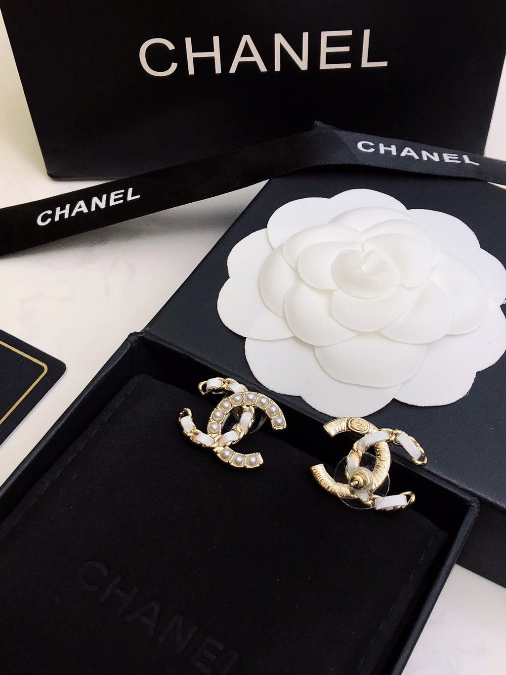 CHANEL Earrings