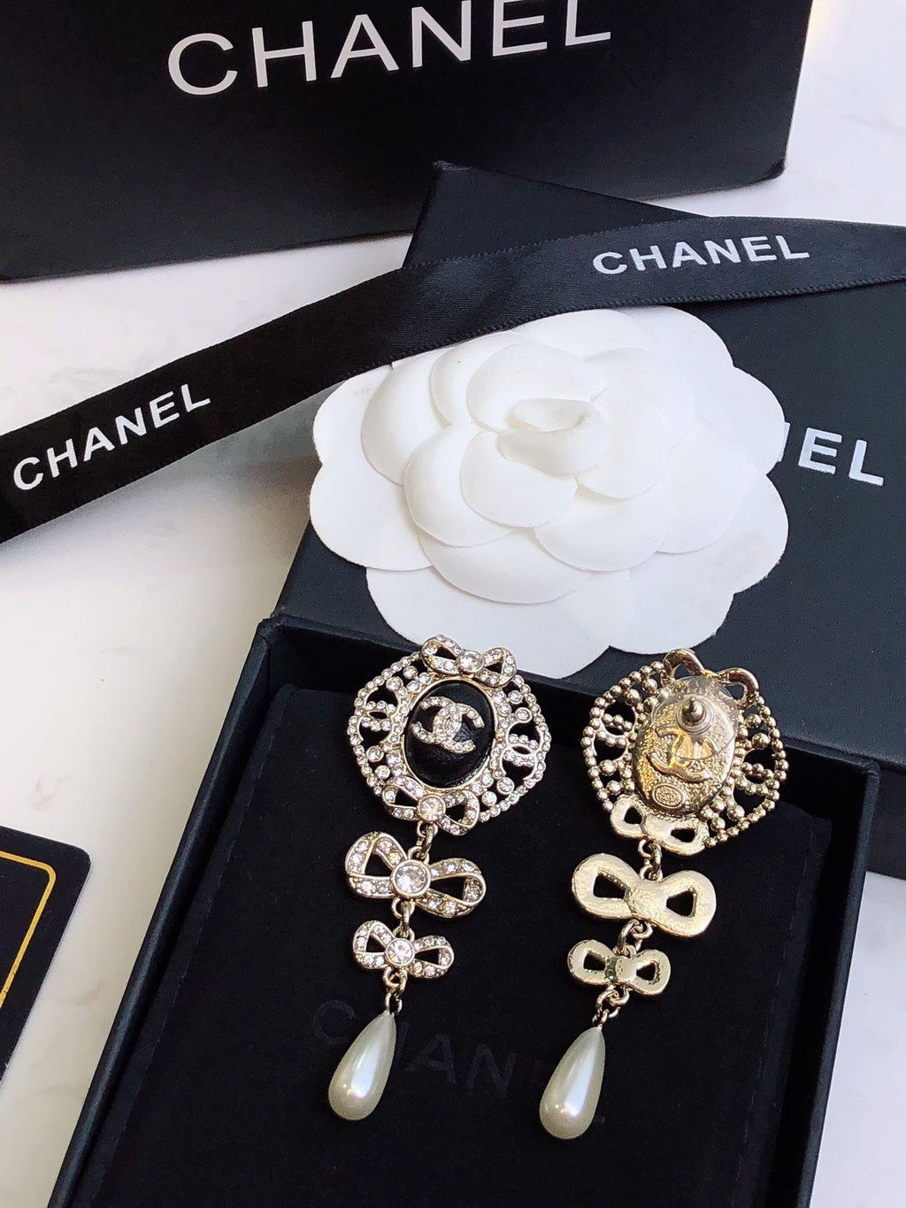 CHANEL Earrings