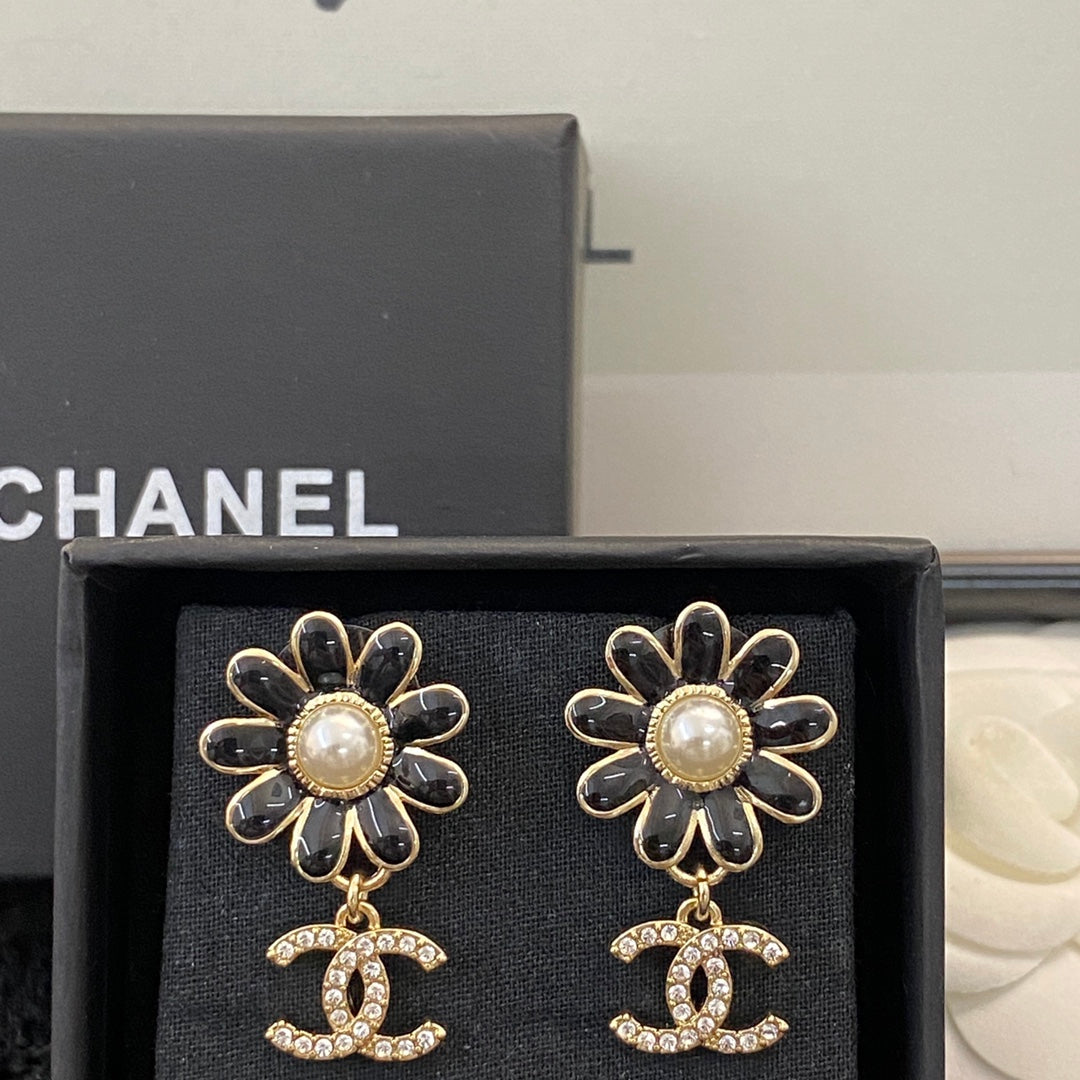 CHANEL Double-C Earrings