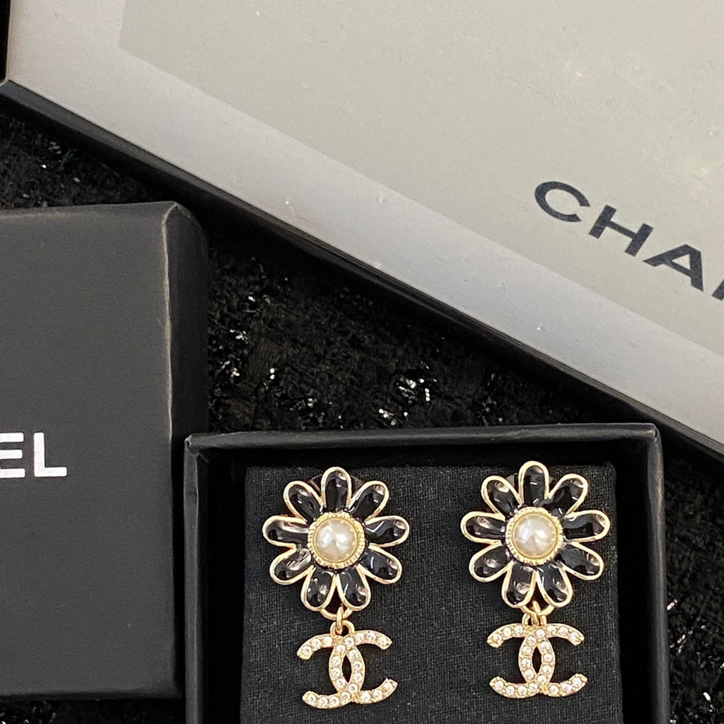 CHANEL Double-C Earrings