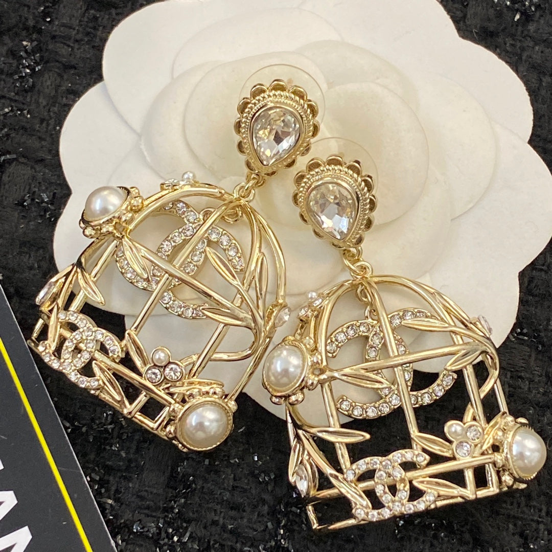 CHANEL Pearl Crystal Vintage Earrings