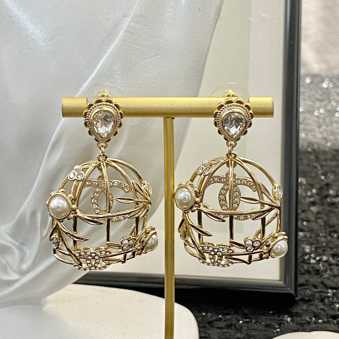 CHANEL Pearl Crystal Vintage Earrings