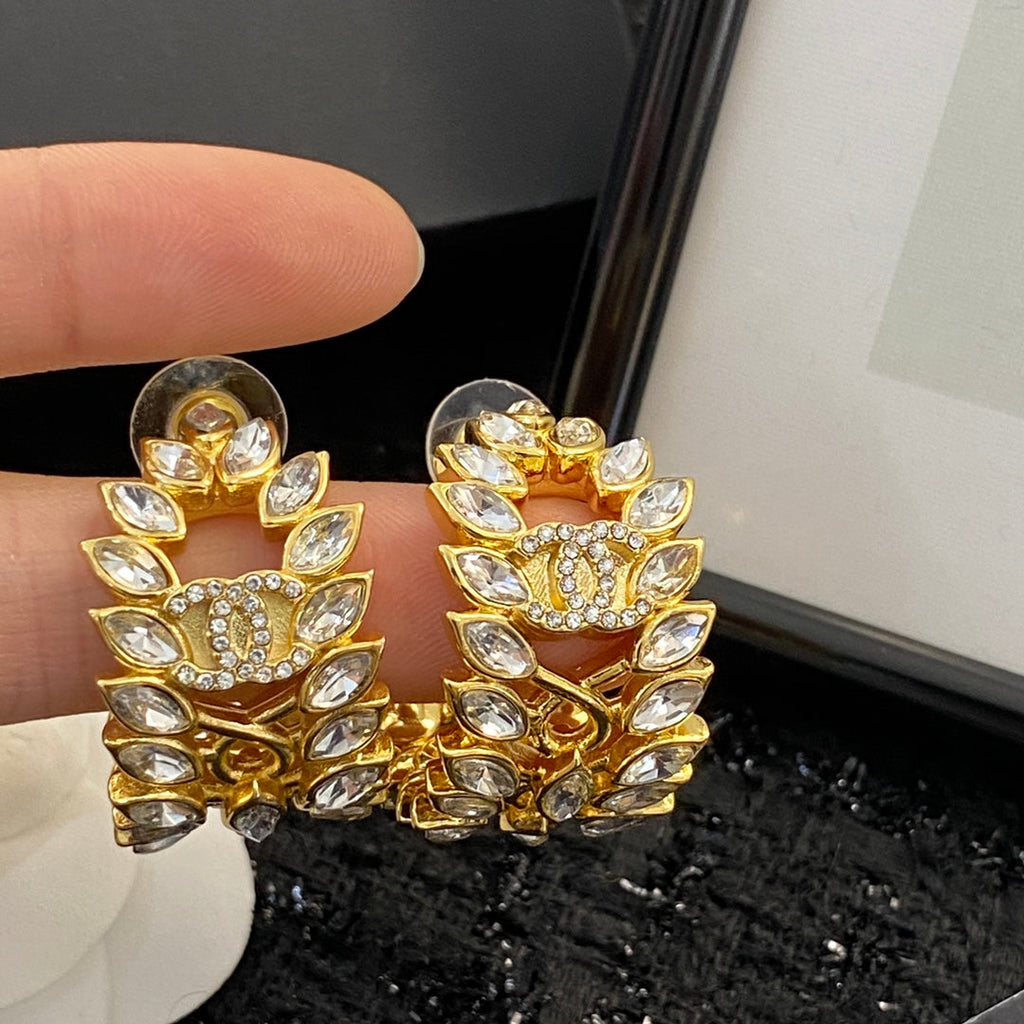 CHANEL Double-C Earrings