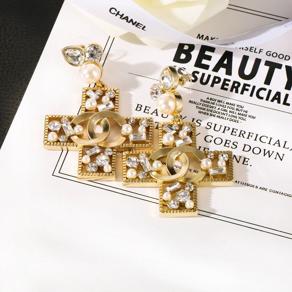 CHANEL Double-C Earrings