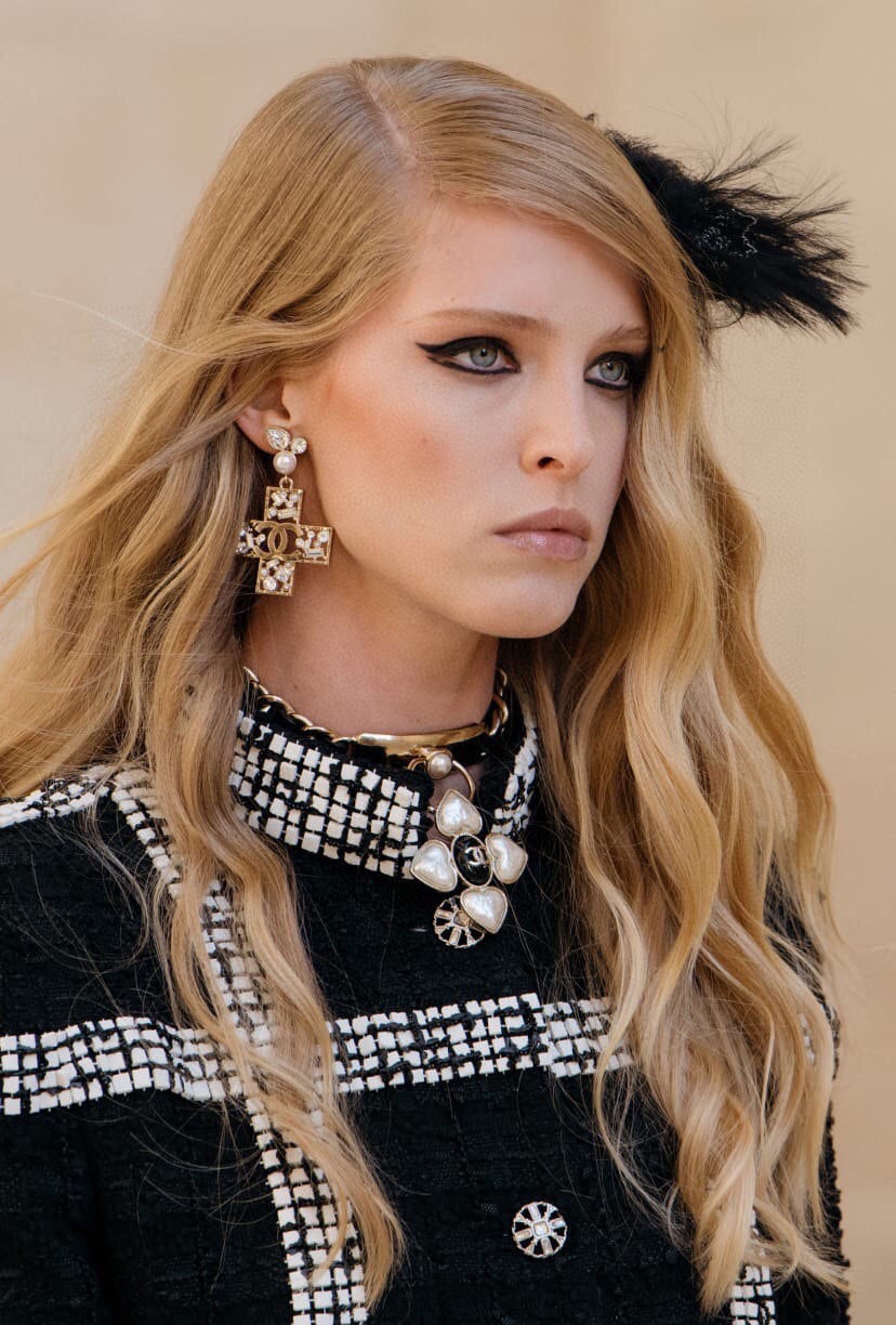 CHANEL Double-C Earrings