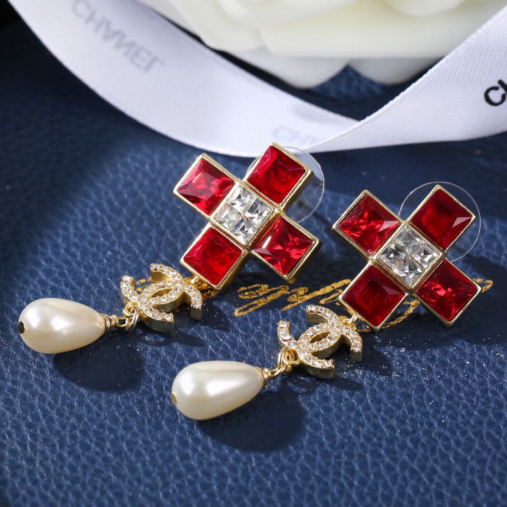 CHANEL P75 Earrings
