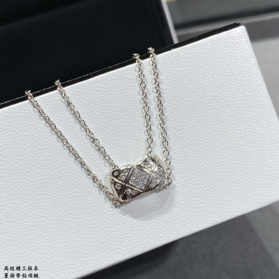 CHANEL P115 Crystal Necklace