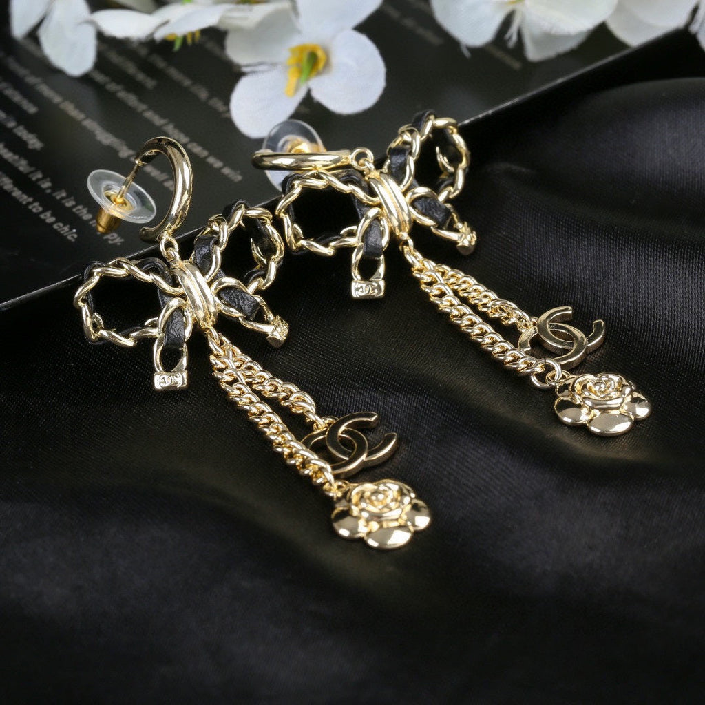 CHANEL P75 Bow Earrings