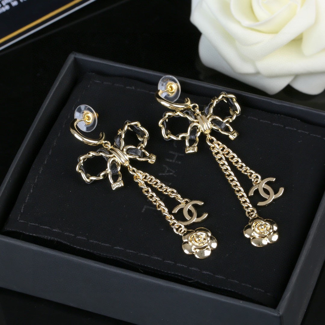CHANEL P75 Bow Earrings