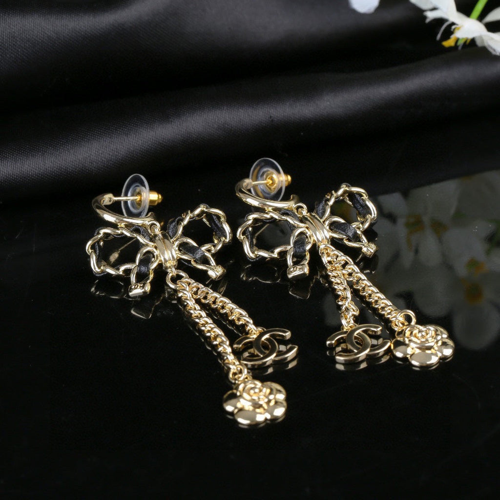 CHANEL P75 Bow Earrings