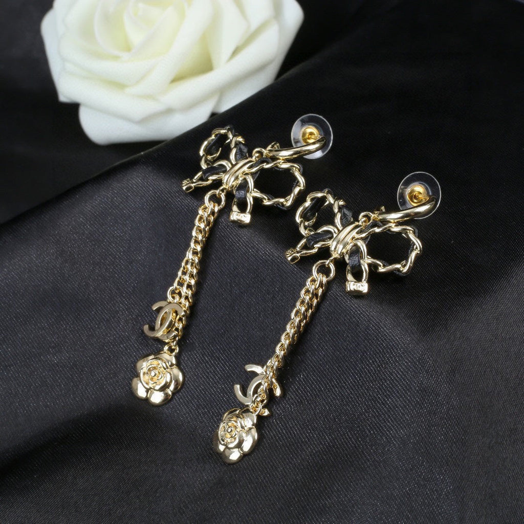 CHANEL P75 Bow Earrings